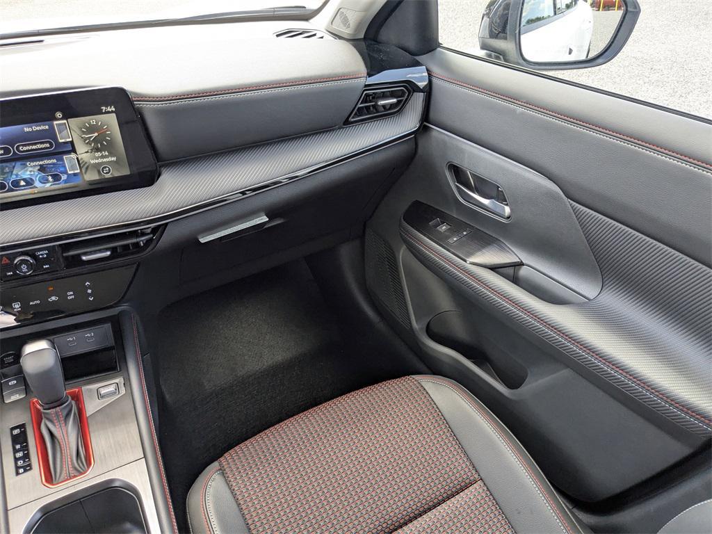 new 2025 Nissan Kicks car, priced at $27,385