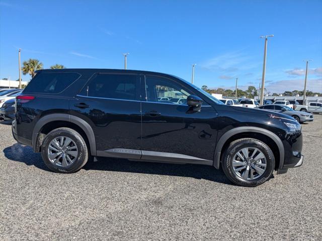 new 2025 Nissan Pathfinder car, priced at $35,950