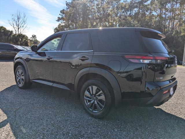 new 2025 Nissan Pathfinder car, priced at $35,950