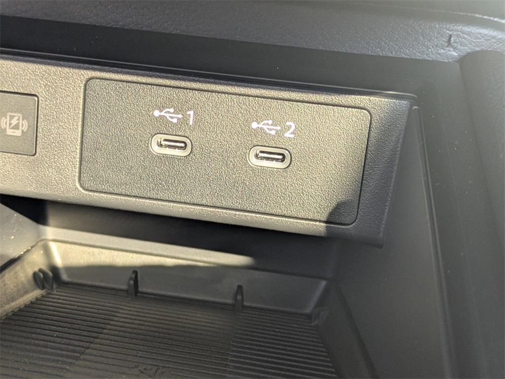 new 2025 Nissan Kicks car, priced at $29,260