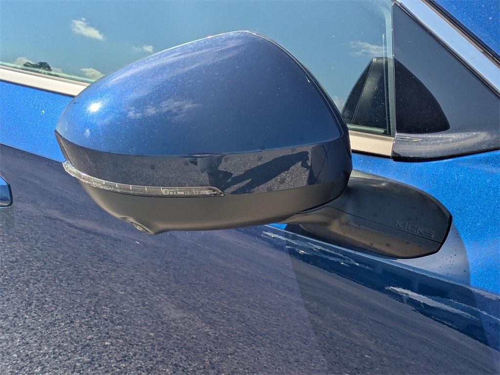 new 2025 Nissan Kicks car, priced at $29,260