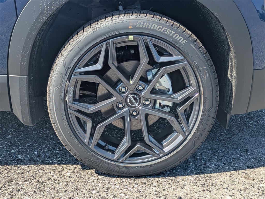 new 2025 Nissan Kicks car, priced at $29,260