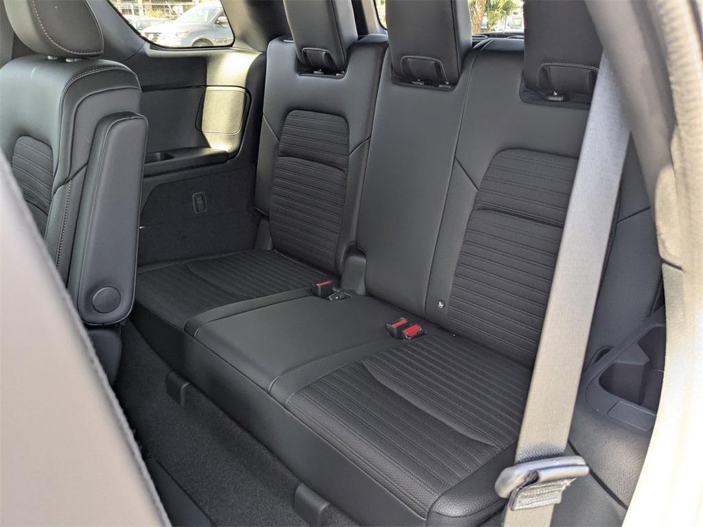 new 2025 Nissan Pathfinder car, priced at $42,075