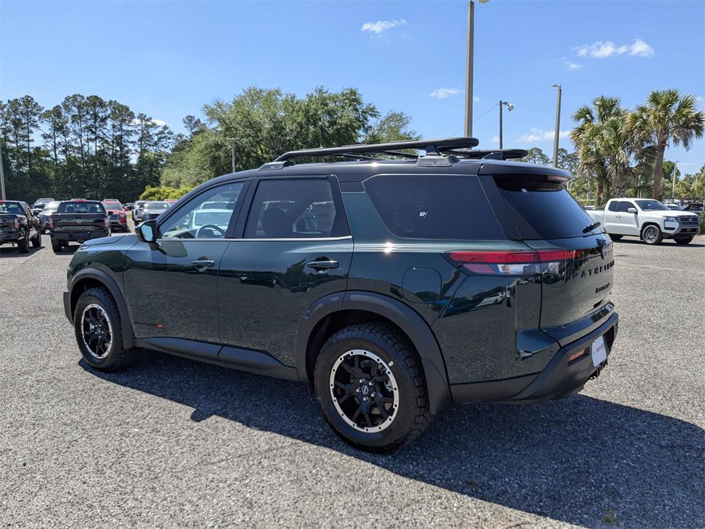 new 2025 Nissan Pathfinder car, priced at $42,075