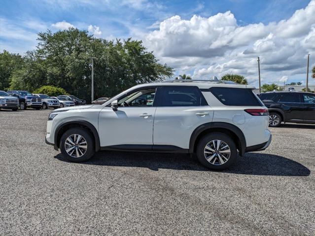 new 2024 Nissan Pathfinder car, priced at $38,001