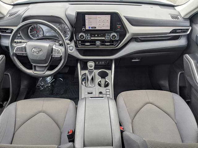 used 2023 Toyota Highlander car, priced at $35,998