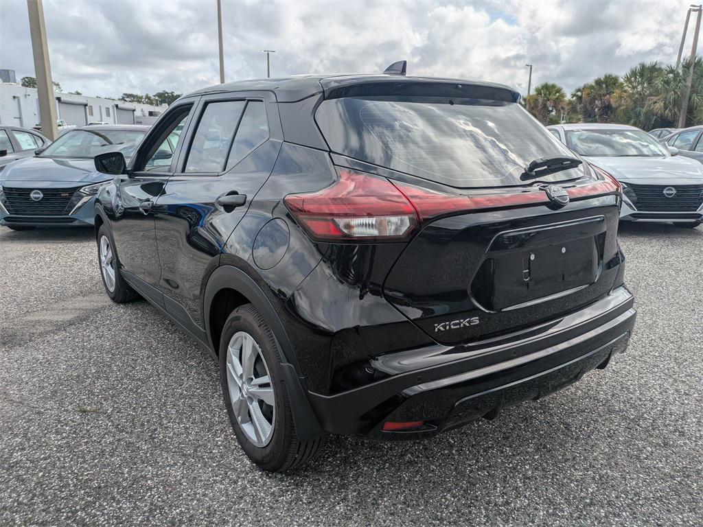 new 2025 Nissan Kicks car