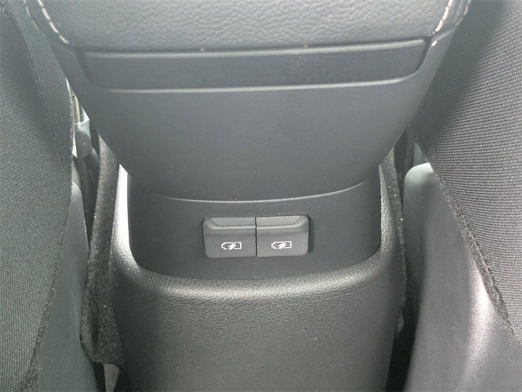 new 2025 Nissan Kicks car