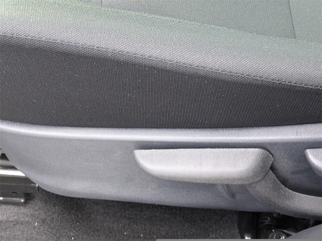 new 2025 Nissan Kicks car