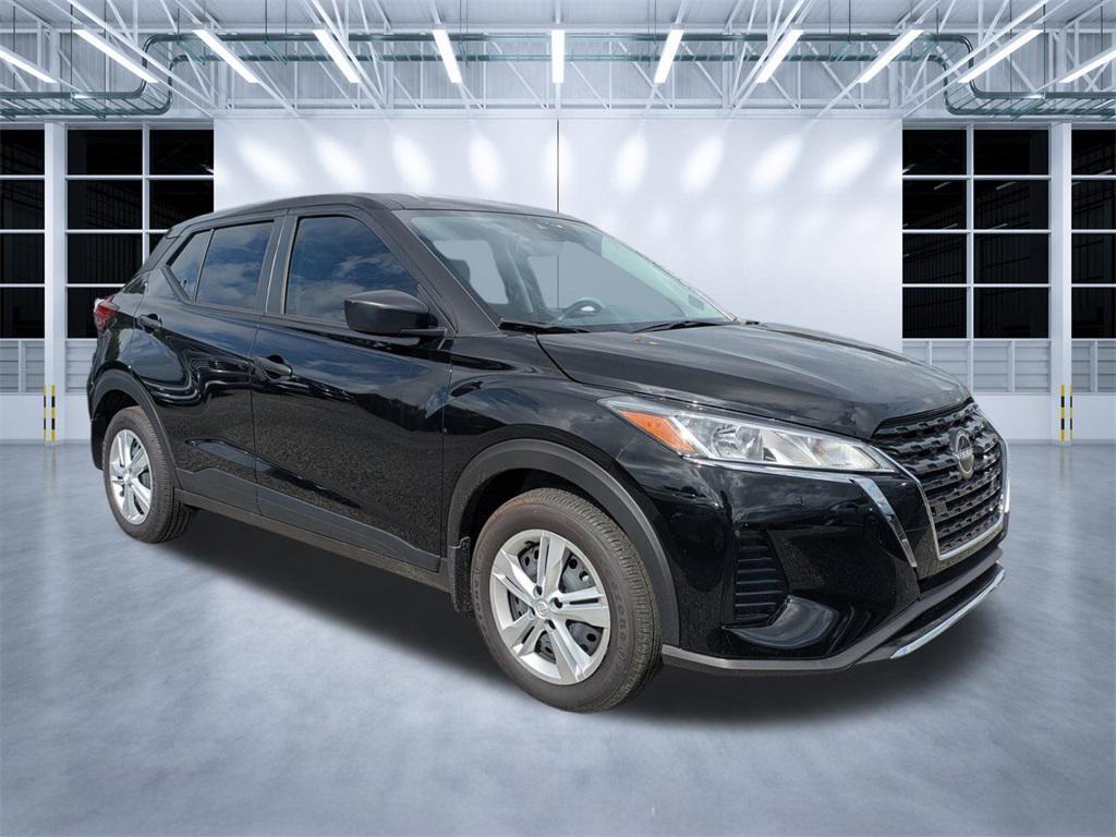 new 2025 Nissan Kicks car
