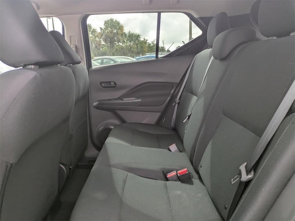 new 2025 Nissan Kicks car