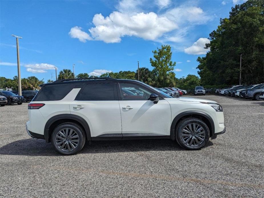 new 2024 Nissan Pathfinder car, priced at $41,408