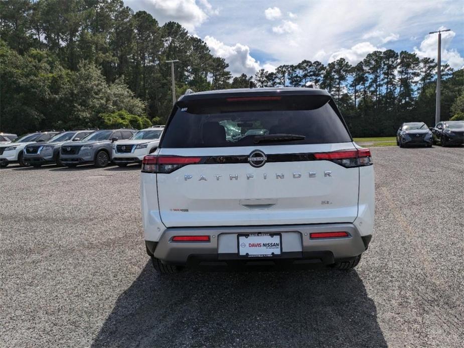 new 2024 Nissan Pathfinder car, priced at $41,408