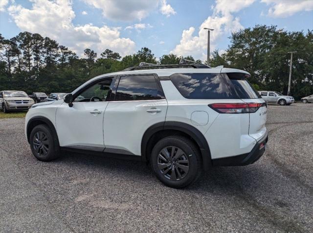 new 2024 Nissan Pathfinder car, priced at $39,974