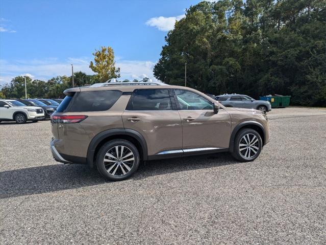 new 2024 Nissan Pathfinder car, priced at $47,605