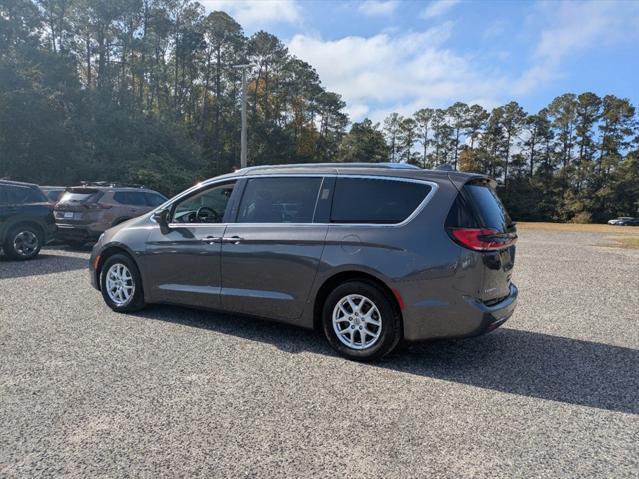 used 2021 Chrysler Pacifica car, priced at $18,995