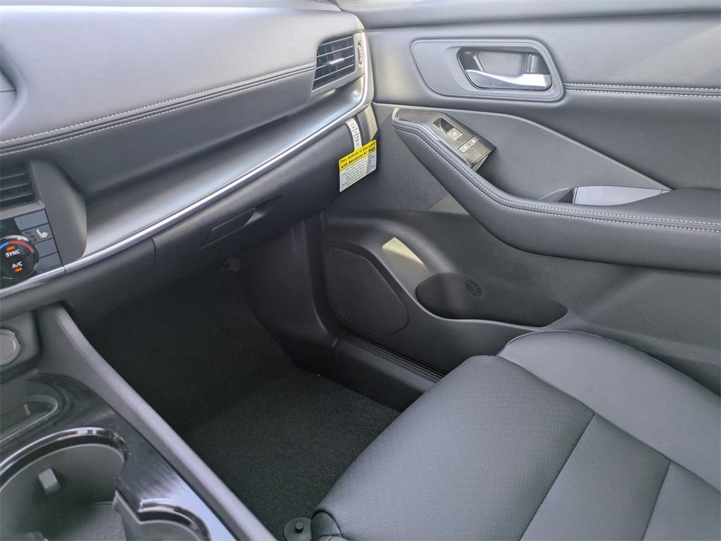 new 2025 Nissan Rogue car, priced at $29,980