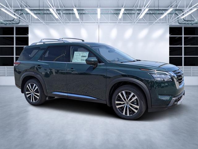 new 2025 Nissan Pathfinder car, priced at $50,077