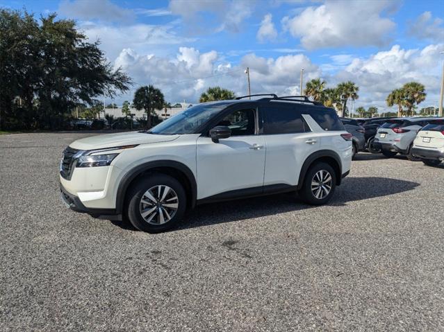 new 2024 Nissan Pathfinder car, priced at $38,337