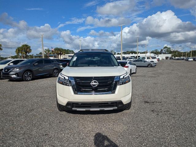 new 2024 Nissan Pathfinder car, priced at $38,337