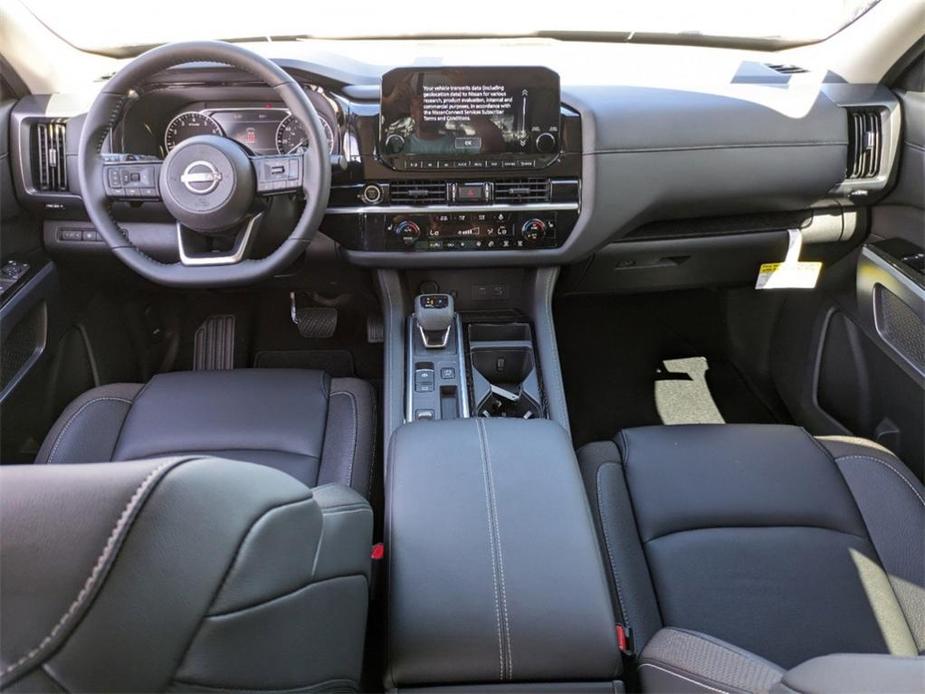 new 2024 Nissan Pathfinder car, priced at $43,659