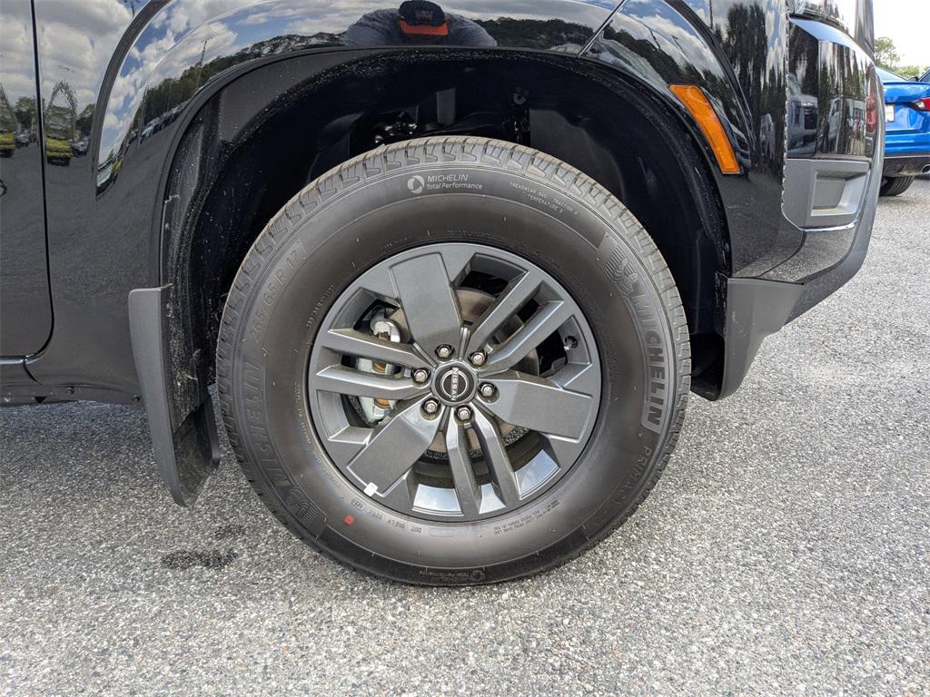 new 2025 Nissan Frontier car, priced at $30,557