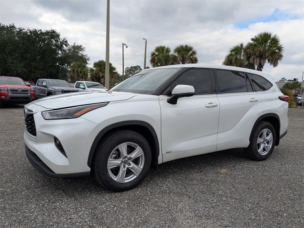 used 2022 Toyota Highlander Hybrid car, priced at $36,700