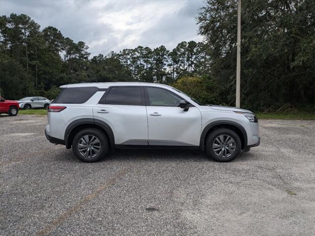 new 2024 Nissan Pathfinder car, priced at $33,994