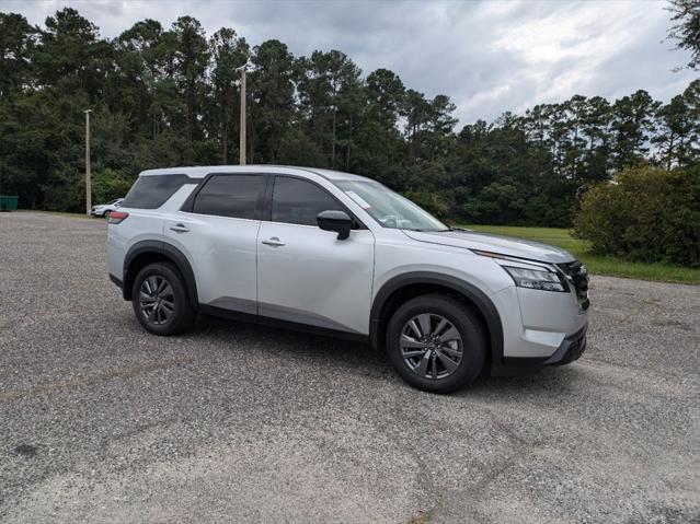 new 2024 Nissan Pathfinder car, priced at $33,994