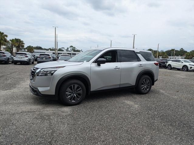 new 2024 Nissan Pathfinder car, priced at $33,994