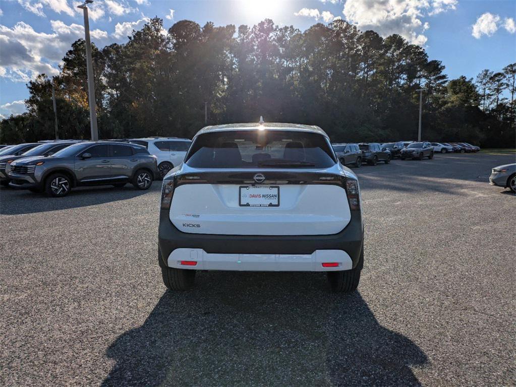 new 2025 Nissan Kicks car, priced at $23,095