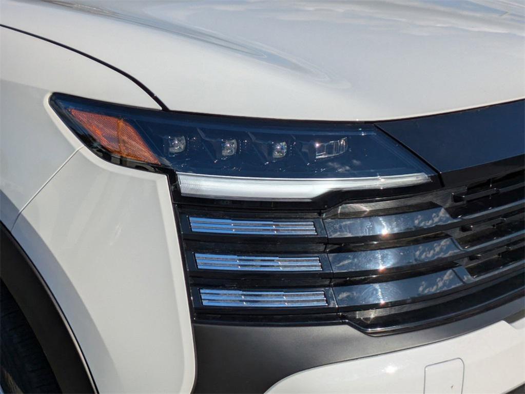 new 2025 Nissan Kicks car, priced at $23,095