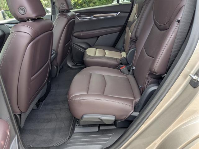 used 2022 Cadillac XT6 car, priced at $34,995