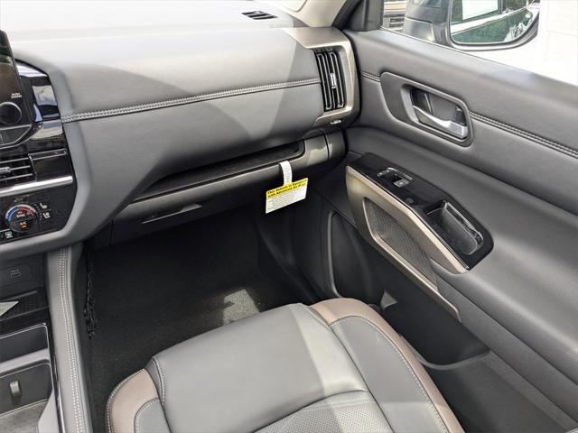 new 2025 Nissan Pathfinder car, priced at $47,285