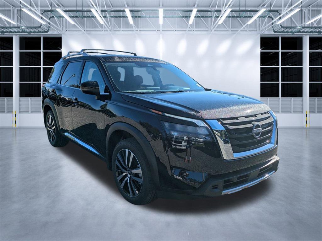 new 2025 Nissan Pathfinder car, priced at $42,905