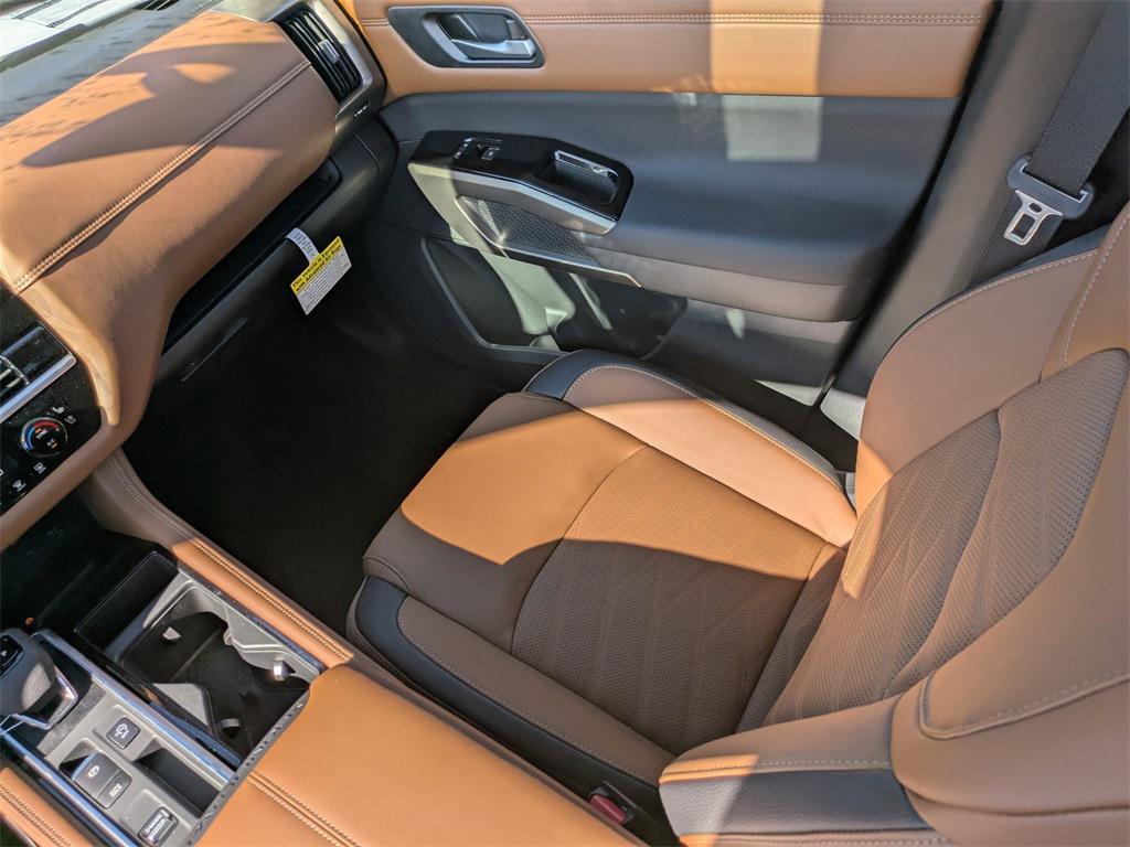 new 2025 Nissan Pathfinder car, priced at $42,905