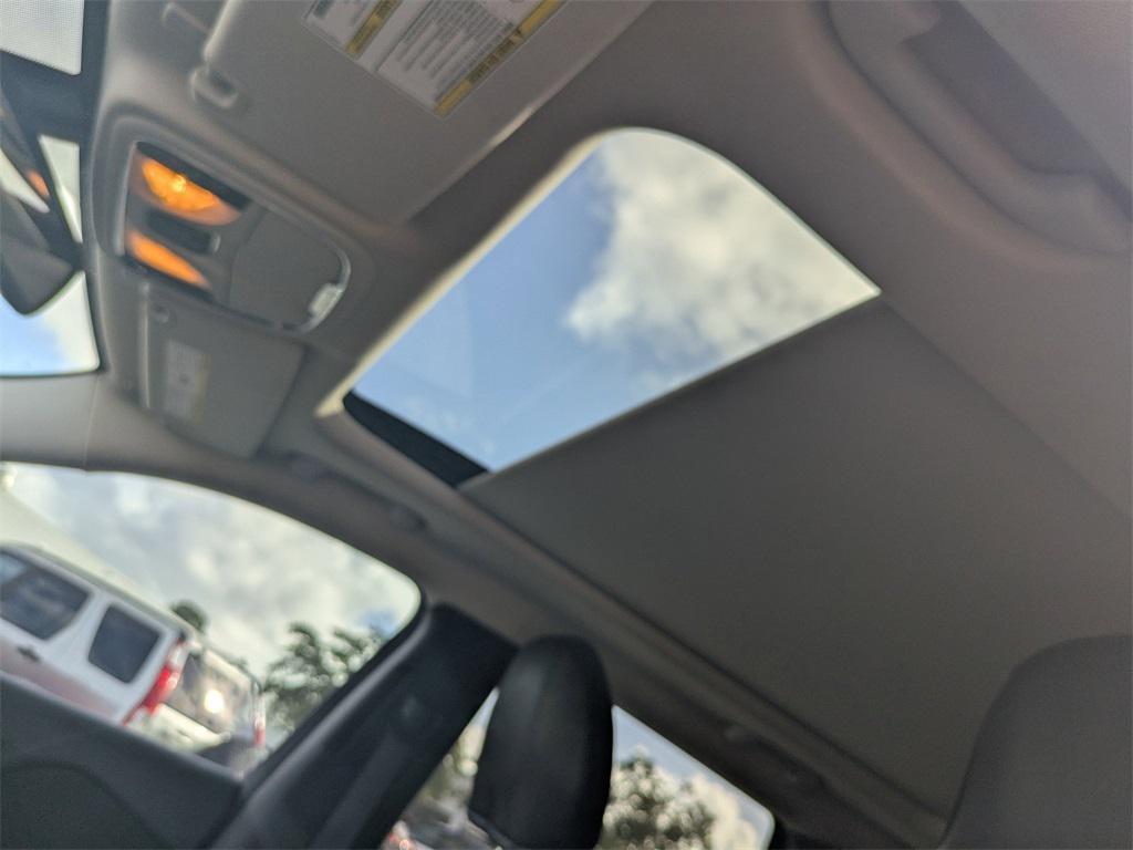 used 2017 Jeep Cherokee car, priced at $13,300