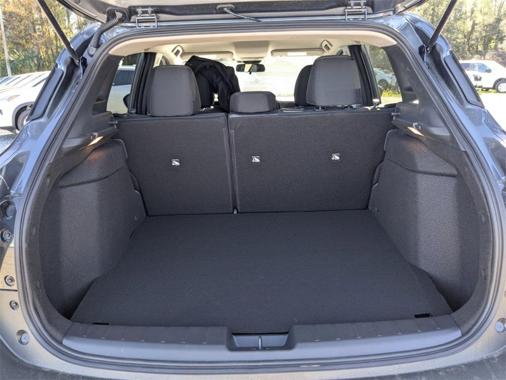 new 2025 Nissan Kicks car, priced at $24,335