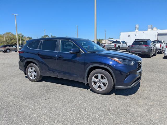 used 2023 Toyota Highlander car, priced at $32,598