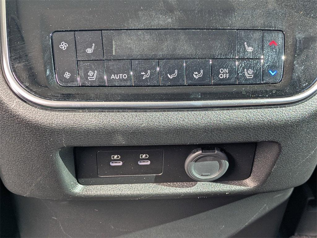 used 2025 INFINITI QX80 car, priced at $78,650