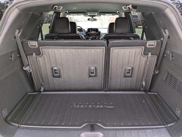 new 2025 Nissan Pathfinder car, priced at $40,910