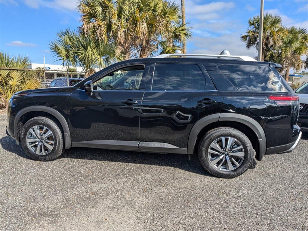 new 2025 Nissan Pathfinder car, priced at $38,205