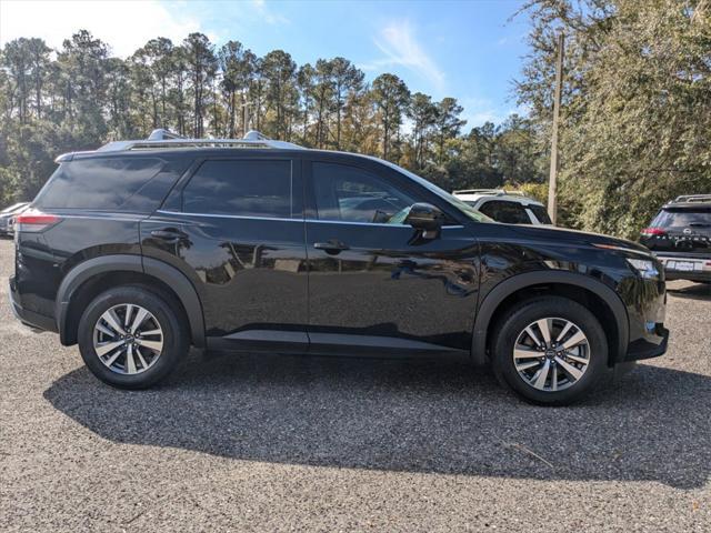 new 2025 Nissan Pathfinder car, priced at $43,428