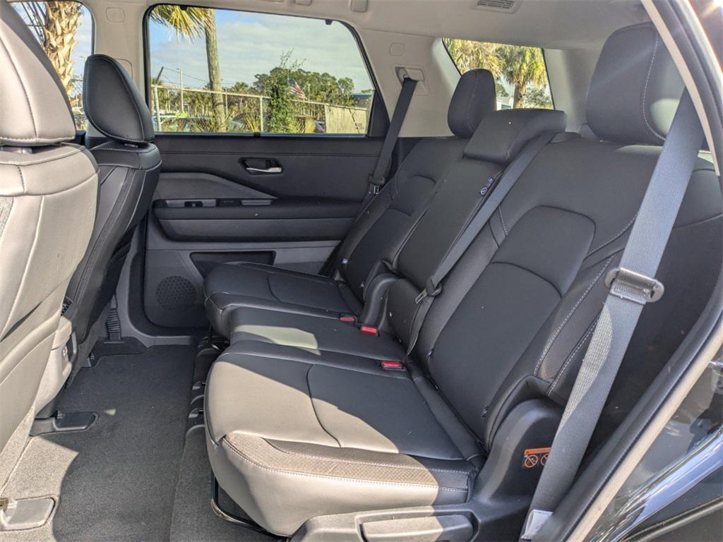 new 2025 Nissan Pathfinder car, priced at $38,205