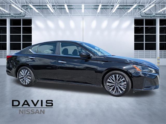 used 2023 Nissan Altima car, priced at $20,550