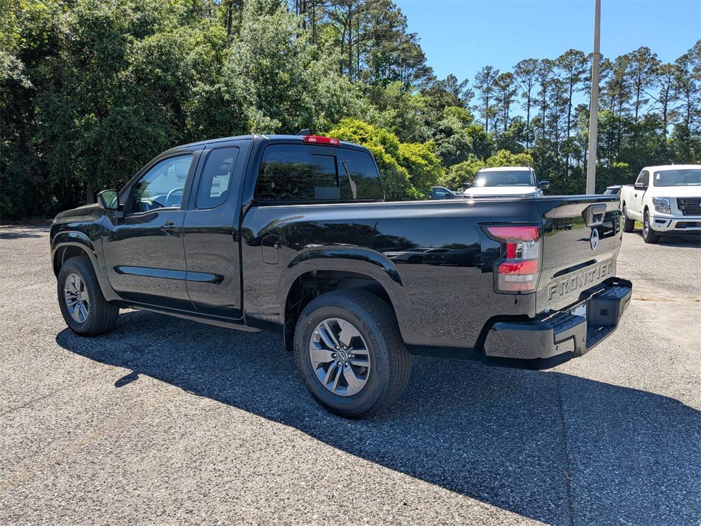 new 2025 Nissan Frontier car, priced at $30,617