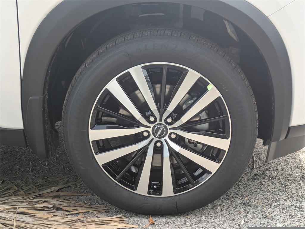 new 2025 Nissan Pathfinder car, priced at $46,265