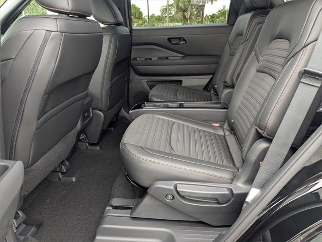 new 2025 Nissan Pathfinder car, priced at $40,910