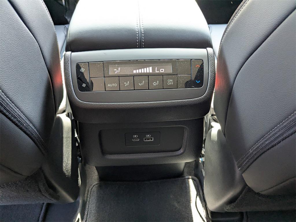 new 2025 Nissan Pathfinder car, priced at $39,080