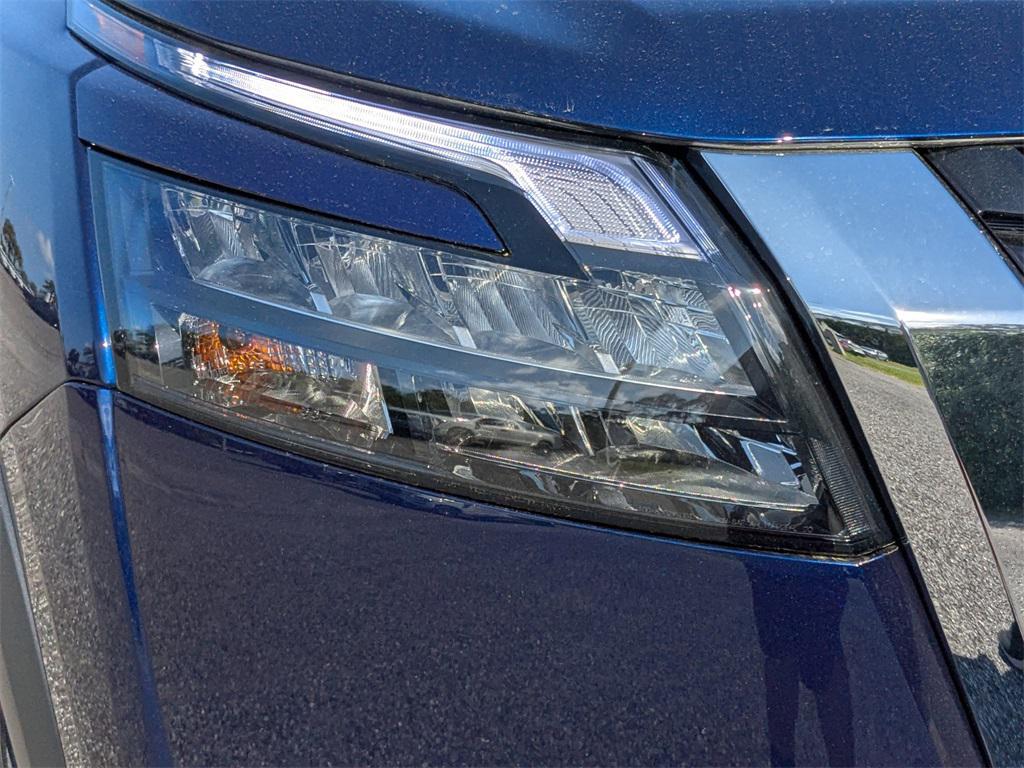 new 2025 Nissan Pathfinder car, priced at $39,080